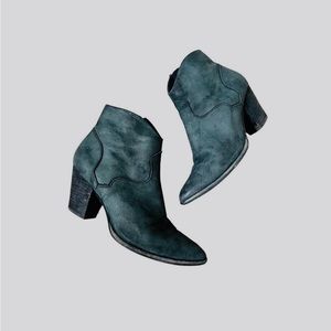 Frye Reed Bootie Size 8 NEW